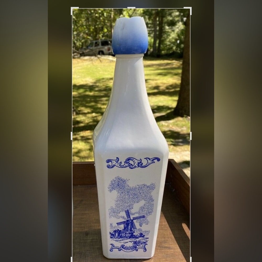 Vandermint Chocolate liqueur tulip bottle.